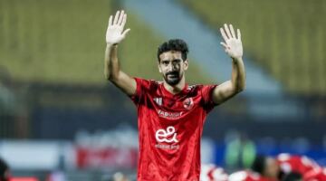 أحمد شوبير يكشف سبب استبعاد بن رمضان من قائمة منتخب تونس
                                                
                                                
                                                    17/05/2026 11:04 ص
                                                
                                                
                                                    علق أحمد شوبير على حالة الجدل التي صاحبت استبعاد محمد علي بن رمضان من قائمة منتخب تونس، مؤكدًا أن القرار لا يرتبط بمستوى اللاعب أو مشاركاته مع الأهلي كما تردد خلال الساعات الماضية.