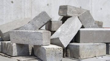 أسعار الطوب الأسمنتي في سوق مواد البناء اليوم الاثنين