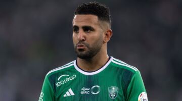 استبعاد رياض محرز من مباراة الأهلي السعودي والخليج .. الليلة
                                                
                                                
                                                    20/05/2026 05:53 م
                                                
                                                
                                                    قرر الألماني ماتياس يايسله، المدير الفني لفريق الأهلي السعودي، استبعاد الثلاثي روجر إيبانيز ورياض محرز وفرانك كيسيه من مواجهة الخليج في الجولة الأخيرة من الدوري السعودي، وفقا لما ذكرته صحيفة الرياضية