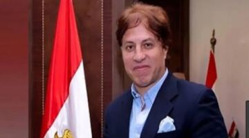 ثروت سويلم: هاني أبو ريدة يتدخل لحل أزمات الزمالك دون أن يُطلب منه
                                                
                                                
                                                    20/05/2026 02:05 ص
                                                
                                                
                                                    أكد ثروت سويلم عضو رابطة الأندية المصرية المحترفة، ان هاني ابو ريدة يتدخل لحل أزمات الزمالك