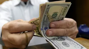 سعر صرف الدولار في العراق اليوم الأربعاء 25/3/2026 مقابل الدينار العراقي.. هدوء بعد العطلة