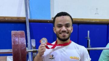 محمد المنياوي: ذهبيتا بطولة أفريقيا دافع قوي من اجل حلم بارالمبياد لوس أنجلوس 2028
                                                
                                                
                                                    21/05/2026 04:41 م
                                                
                                                
                                                    اعرب محمد المنياوي لاعب منتخب مصر في رفع الأثقال البارالمبية عن سعادته بتحقيق ميداليتين ذهبيتين في بطولة أفريقيا لرفع الاثقال البارالمبي…