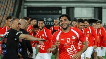 ممر شرفي في تدريب المنتخب الوطني احتفالاً بمرموش واللاعبين الجدد
                                                
                                                
                                                    27/05/2026 10:40 م
                                                
                                                
                                                    ممر شرفي في تدريب المنتخب الوطني احتفالاً بمرموش واللاعبين الجدد