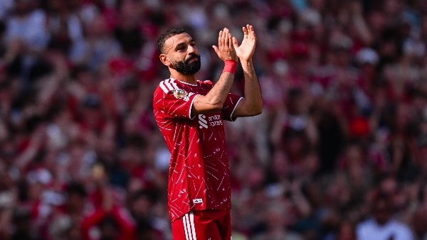 3 شروط تحكم مستقبل محمد صلاح.. لماذا لا يكفي المال لإقناع نجم مصر بالانتقال إلى الدوري السعودي؟
                                                
                                                
                                                    01/06/2026 10:30 ص
                                                
                                                
                                                    عاد اسم محمد صلاح إلى صدارة المشهد الكروي مجددًا بعدما كشفت تقارير صحفية عن وجود تحركات جديدة من أندية الدوري