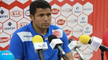 6 أسباب.. لماذا اختار الأهلي حسين عموتة خلفا لـ توروب؟
                                                
                                                
                                                    09/06/2026 03:11 م
                                                
                                                
                                                    يستعد النادي الأهلي خلال الساعات القادمة للإعلان بشكل رسمي عن التعاقد مع المدير الفني المغربي الحسين عموته لتولى مهمة الفريق.