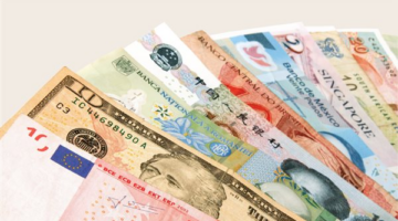 أسعار العملات الأجنبية والعربية مقابل الجنيه في البنك التجاري الدولي مساء اليوم