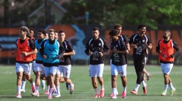 أيمن أشرف: مواجهة البرازيل البروفة الحقيقية للمونديال.. والقرعة خدمت منتخب مصر
                                                
                                                
                                                    04/06/2026 05:00 ص
                                                
                                                
                                                    أكد أيمن أشرف، نجم منتخب مصر السابق، أن المنتخب الوطني حقق استفادة جيدة من مواجهة روسيا الودية الأخيرة، سواء …