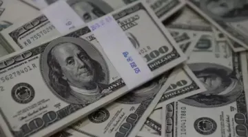 تباين سعر الدولار اليوم الأحد بمستهل التعاملات.. الأخضر بكام | بنوك