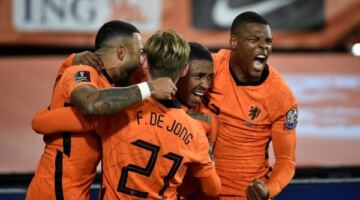 تشكيل مواجهة هولندا والسويد في كأس العالم 2026
                                                
                                                
                                                    20/06/2026 07:09 م
                                                
                                                
                                                    كشف رونالد كومان، المدير الفني لمنتخب هولندا، عن التشكيل الذي سيخوض به مواجهة السويد