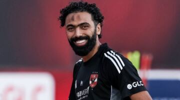 حسين الشحات يقترب من أهلي طرابلس الليبي
                                                
                                                
                                                    02/06/2026 10:51 م
                                                
                                                
                                                    كشف فرج عامر، رئيس نادي سموحة السابق، أن حسين الشحات بات قريبًا من خوض تجربة جديدة خارج الأهلي، في ظل تعثر مفاوضات تجديد عقده مع القلعة الحمراء.