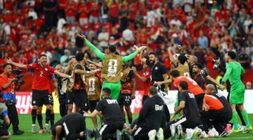 فرج عامر يتوقع فوز مصر على إيران: صلاح وتريزيجيه مفتاح حسم التأهل
                                                
                                                
                                                    23/06/2026 01:42 م
                                                
                                                
                                                    أكد المهندس فرج عامر رئيس نادي سموحة أن منتخب مصر يمتلك فرصة كبيرة لحسم بطاقة التأهل إلى الدور المقبل في كأس العالم