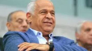 فرج عامر يفجر مفاجأة: 3 شروط من الركراكي لتدريب الأهلى
                                                
                                                
                                                    03/06/2026 02:18 م
                                                
                                                
                                                    كشف فرج عامر، رئيس نادي سموحة السابق، عن وجود مفاوضات بين النادي الأهلي والمدرب المغربي وليد الركراكي لتولي القيادة الفنية للفريق خلال الفترة المقبلة.