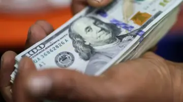 ميل طفيف في سعر صرف الدولار في العراق اليوم الأربعاء 17/12/2025 مقابل الدينار العراقي