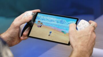 هل سيكون PS6 مشابهًا لجهاز Nintendo Switch؟ شركة Sony تقول إن جهازها سيوفر “تجربة سلسة يمكن الاستمتاع بها بشكل طبيعي خارج غرفة المعيشة”