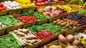 أسعار الخضراوات والفاكهة في سوق العبور اليوم الأربعاء.. الطماطم تبدأ من 7 جنيهات