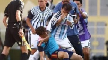 تفاصيل المشادة العنيفة بين لياندرو باريديس ولاعبي إسبانيا عقب نهائي المونديال
