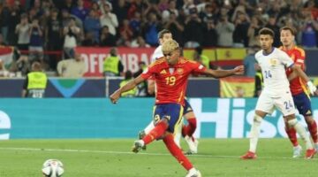 توقيت مواجهة إسبانيا وفرنسا الحاسمة في نصف نهائي كأس العالم والقنوات الناقلة