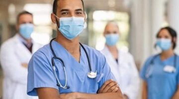 أزمة التخدير الكلي تضع نقابة التمريض في مواجهة حادة مع مؤلف الكتاب