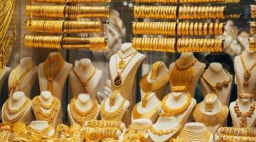 تحركات مفاجئة في أسعار الذهب تثير التساؤلات داخل الأسواق المحلية اليوم