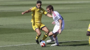 ترددات القنوات الناقلة لمواجهة ريال مدريد وفيورنتينا الودية وموعد انطلاق صافرة البداية