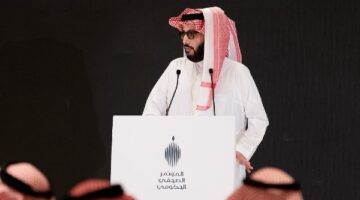 تركي آل الشيخ يوجه رسالة خاصة إلى أمير عيد بعد تطورات حالته الصحية