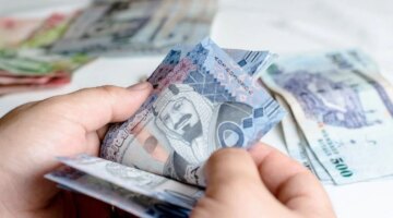 تطورات جديدة في سعر صرف الريال السعودي أمام الجنيه بختام تعاملات اليوم