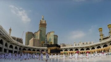 تغييرات مرتقبة في تكاليف رحلات العمرة والمستندات المطلوبة للمسافرين هذا الموسم
