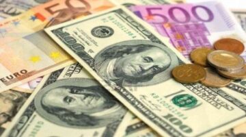 تقلبات حادة في أسعار العملات الأجنبية والعربية مقابل الجنيه بختام تعاملات السبت