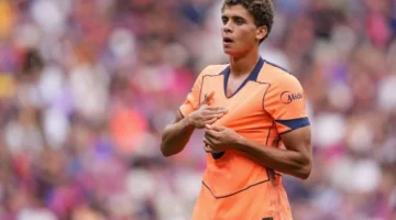 توقعات تشكيلة برشلونة أمام إلتشي وموعد المواجهة المرتقبة في الدوري الإسباني