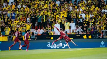 صدام مرتقب بين الاتحاد والحزم في دوري روشن يترقبه عشاق الكرة السعودية
