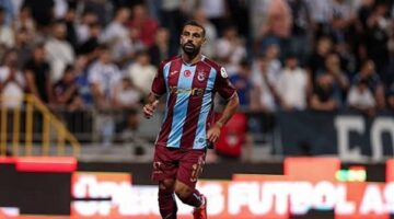 محمد صلاح يواجه اختباراً أوروبياً مرتقباً ضد طرابزون في رحلة ليفربول القارية
