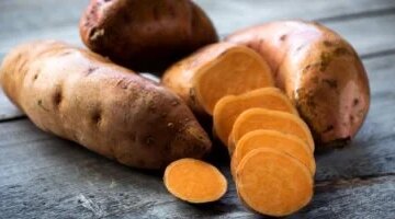 تفاوت ملحوظ في أسعار الخضراوات والفاكهة بأسواق أسوان اليوم الأربعاء