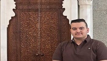 عبد الله عباس ينجح في توجيه 15 ألف طالب عبر مسيرة إرشادية نوعية